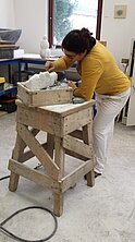Joumanah bei der Arbeit