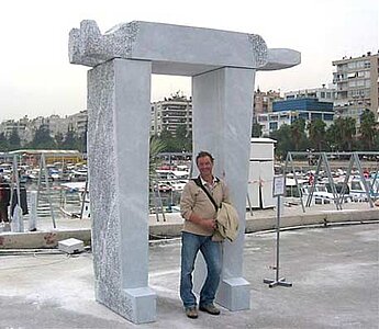 Marble sculpture "Olü Krol" ("Dead King") from Peter Rosenzweig, Mersin, Turkey, 2007